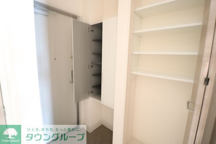 玄関　お問合せはタウンハウジングまで！※現地待合わせ相談可能