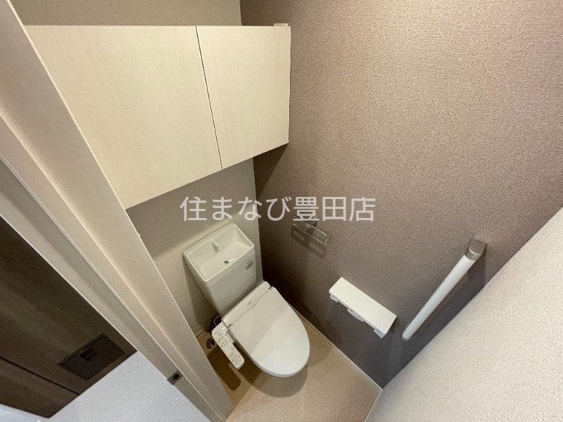 トイレ　同型完成モデル