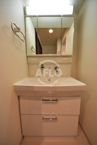 洗面設備　ベリー海老江　独立洗面台