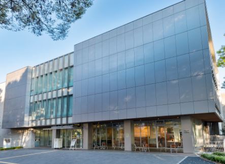 図書館　東京学芸大学附属図書館情報管理課（図書館）まで522m