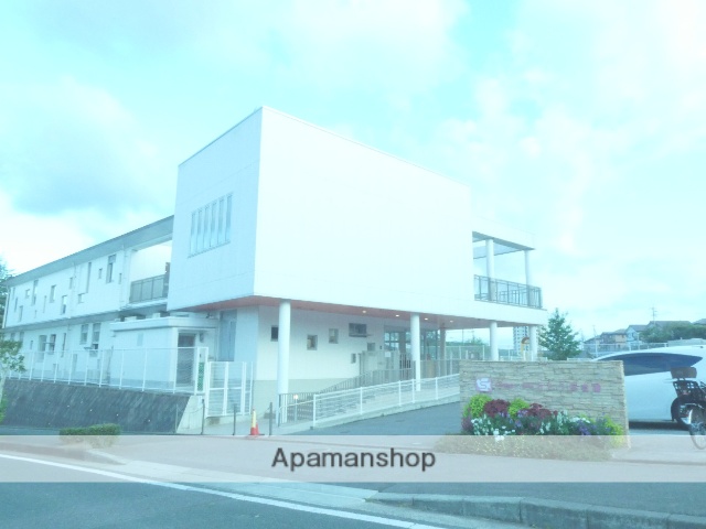 幼稚園・保育園　かとう保育園（幼稚園・保育園）まで490m