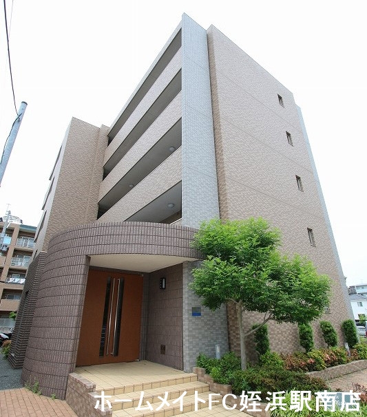 建物外観　★立派なマンションタイプ！★