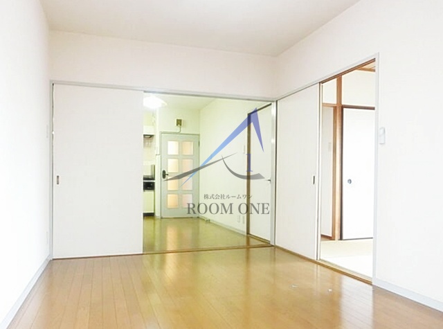 居室・リビング　洋室のお部屋です。