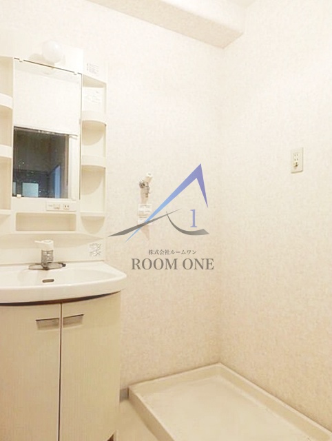 洗面設備　独立洗面台です。