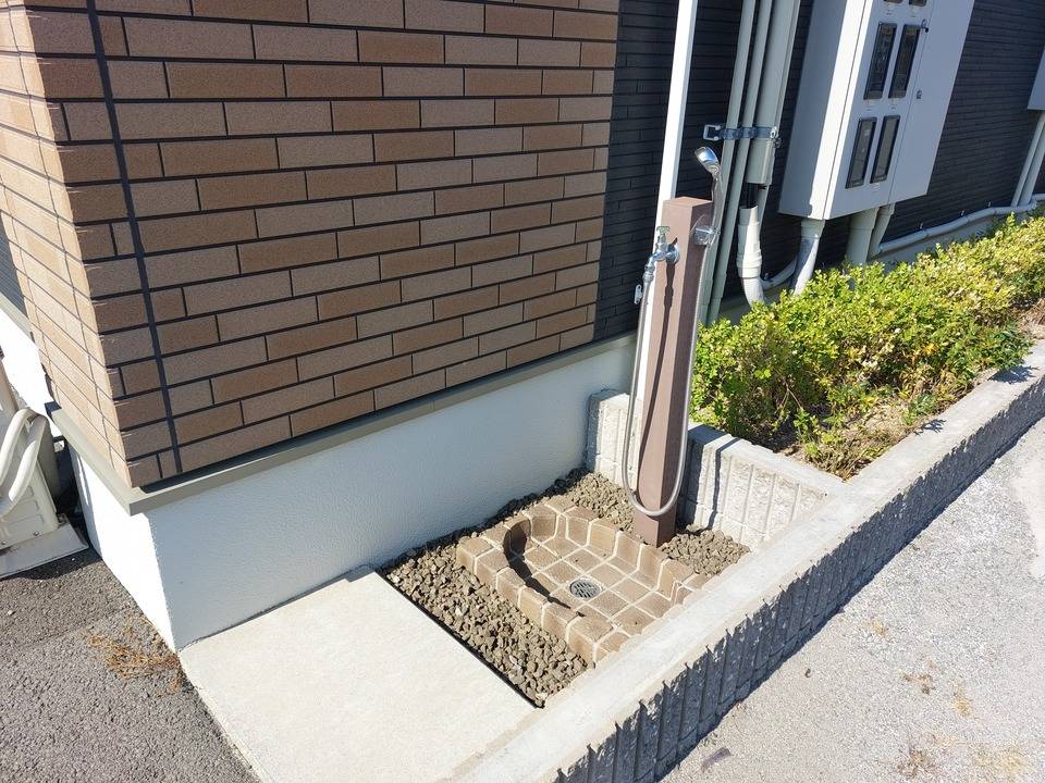 バルコニー　外部散水栓
