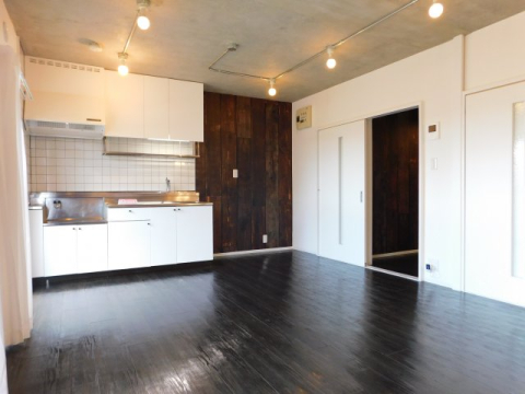 居室・リビング　※写真は別号室のものです