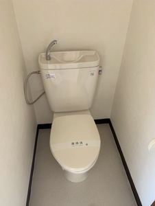 トイレ　2022年2月撮影※現況を優先致します。