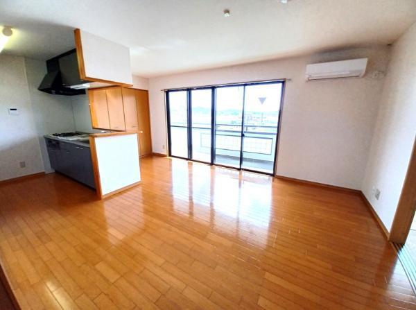 居室・リビング　明るいリビングですよね◆