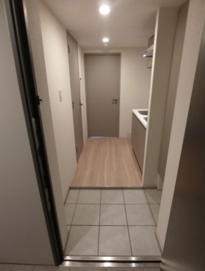 玄関　弊社は都内全域の物件が仲介手数料最大無料でご紹介可能です！