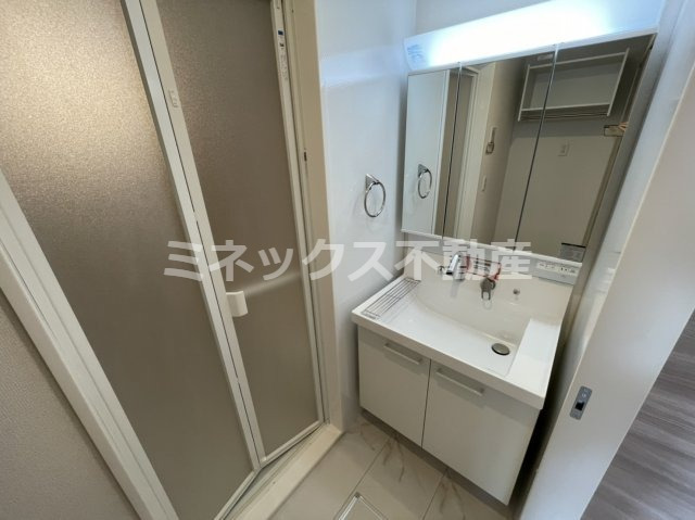 洗面設備　同タイプのお部屋の写真。現況を優先します。