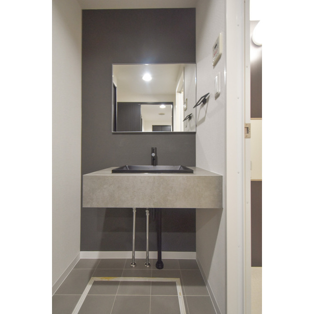 洗面設備　コンパクトで使いやすい洗面所