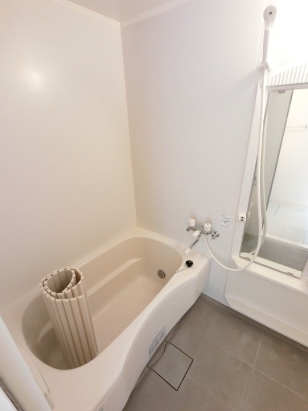 バス・シャワールーム　図面と現状に相違がある場合には現状を優先