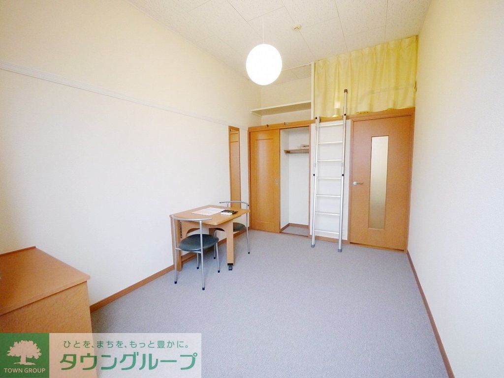 居室・リビング　収納