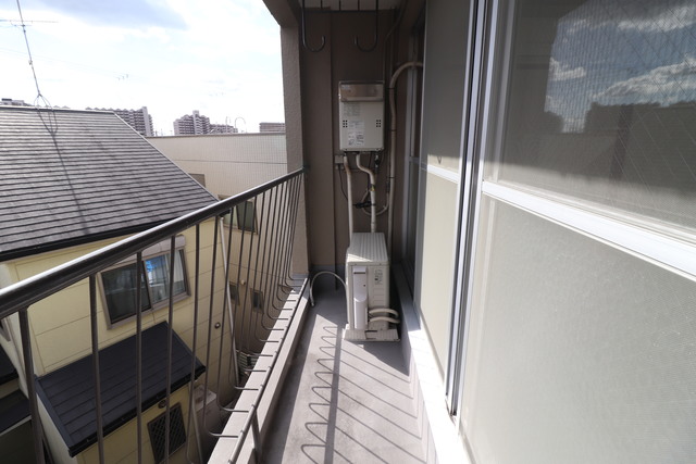 バルコニー　東向きバルコニー