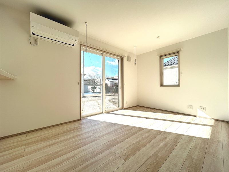 居室・リビング　類似画像です。