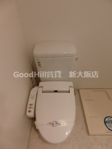 トイレ　SERENiTE新大阪弐番館