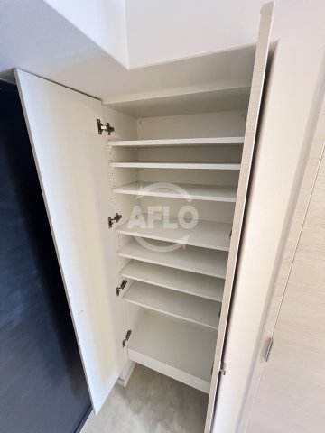 収納　サムティ福島NORTH　シューズボックス