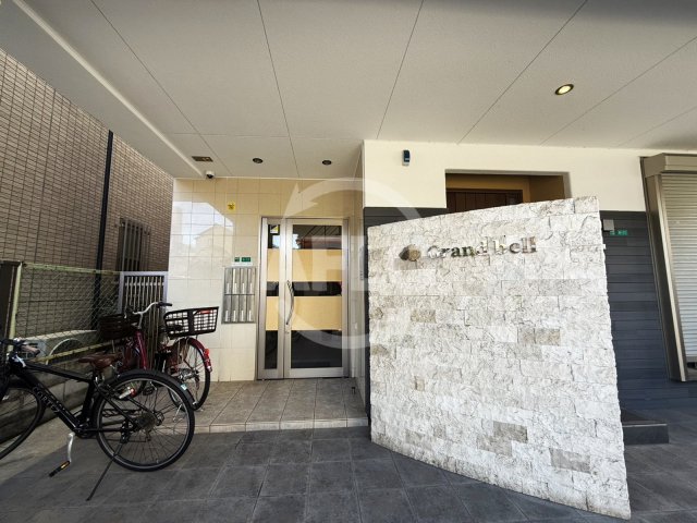 エントランス　グランベル　エントランス