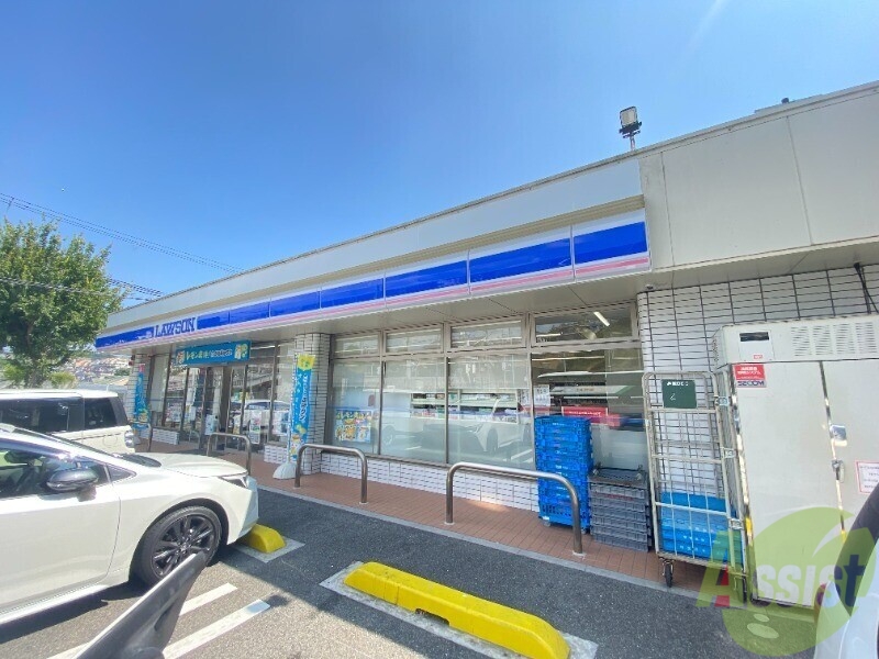 コンビニ　ローソン垂水つつじが丘５丁目店（コンビニ）まで454m