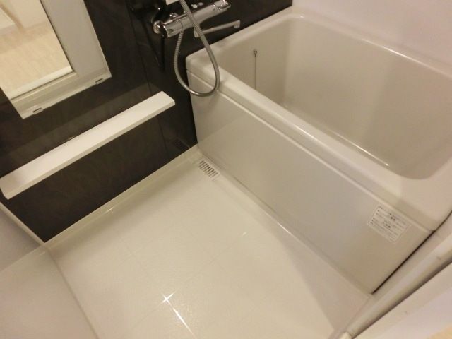 バス・シャワールーム　☆清潔感のあるバスルーム☆