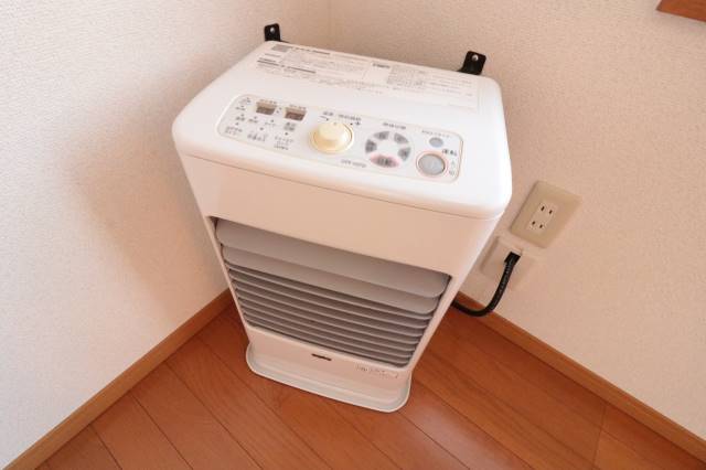 その他設備　灯油暖房♪冬も暖か♪