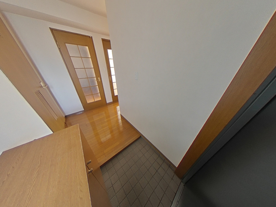 玄関　※別部屋の写真です