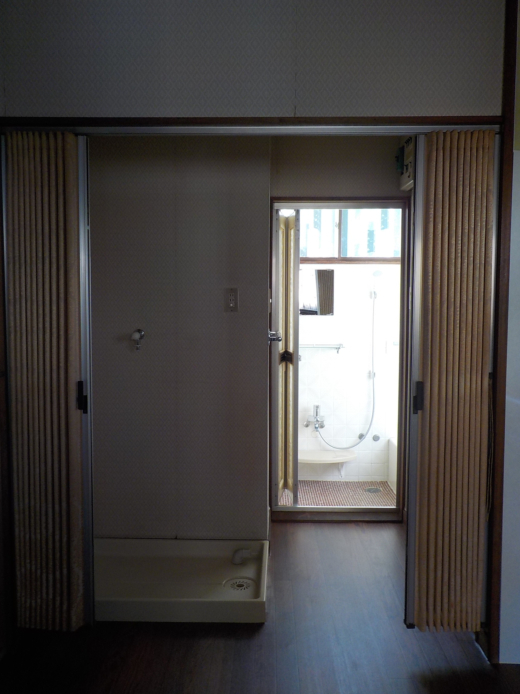 洗面設備　室内洗濯機置場