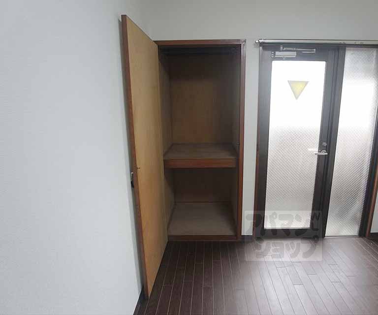 収納　お部屋の中に収納もあります