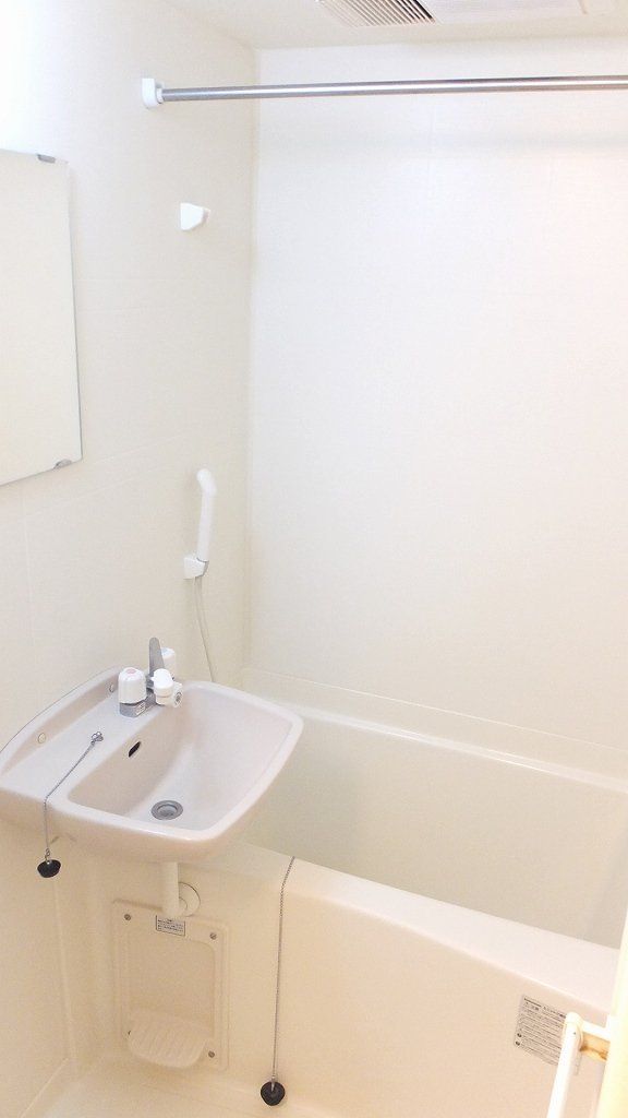 バス・シャワールーム　浴室喚起乾燥機付き