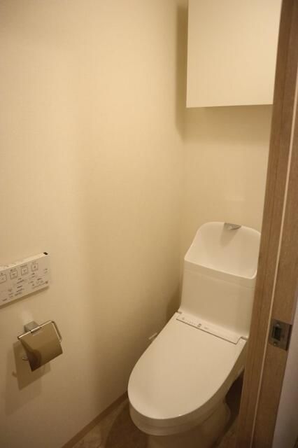 トイレ　清潔感のあるトイレです