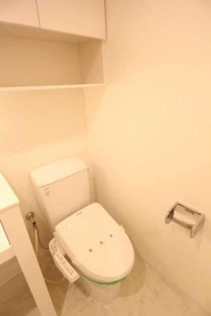 トイレ　※同タイプの別のお部屋です。