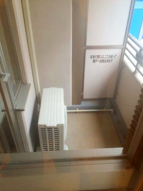 バルコニー　※同タイプの別のお部屋です。
