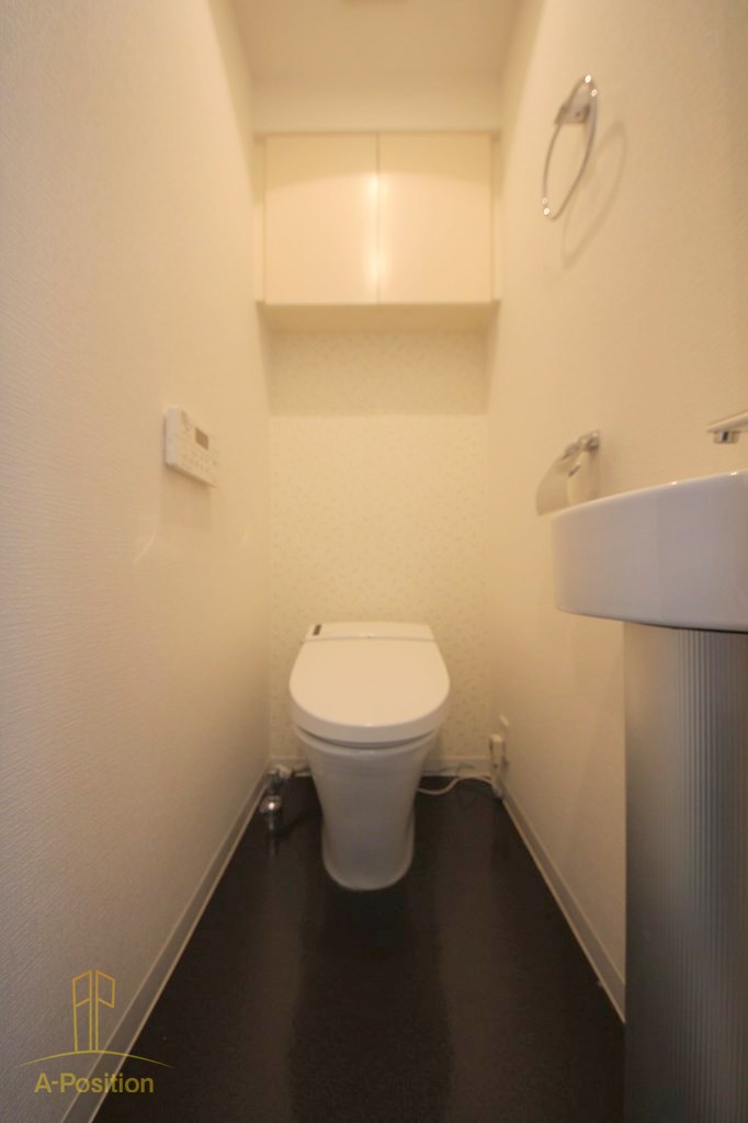 トイレ　GALLERY谷町