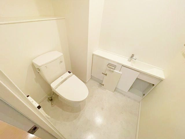 トイレ　別部屋参考写真