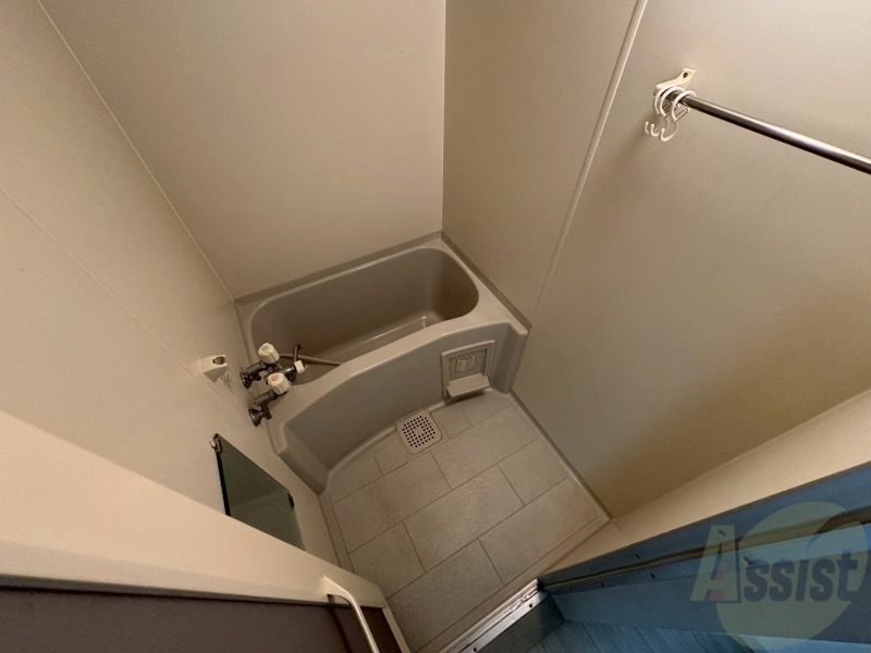 バス・シャワールーム　ユニットバスです。疲れを癒すのに欠かせませんね！