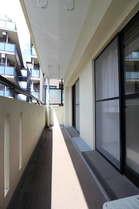 バルコニー　※別号室の写真です。