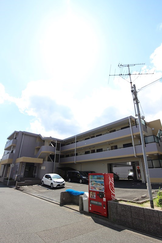 建物外観　迫力のある外観です！