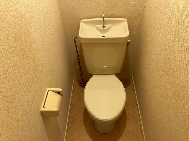 トイレ　別部屋参考写真