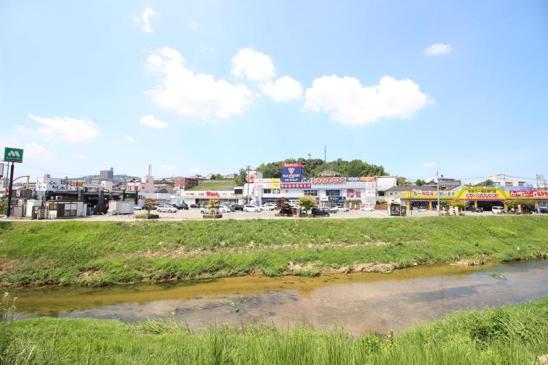 ショッピングセンター　3丁目タウン（ショッピングセンター）まで170m