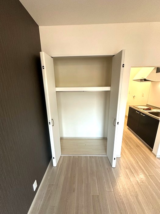 収納　洋室7.5帖のお部屋にあるクローゼットです♪大切なお洋服もし