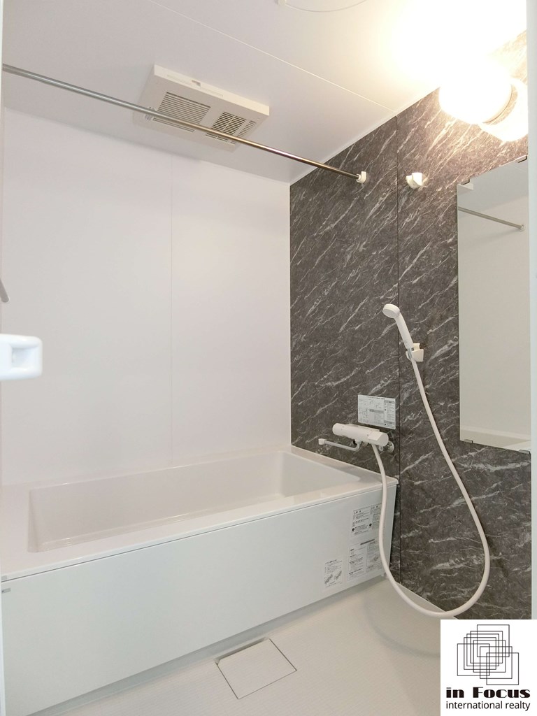 バス・シャワールーム　寒い札幌でも洗濯物がカラッと乾く浴室乾燥機