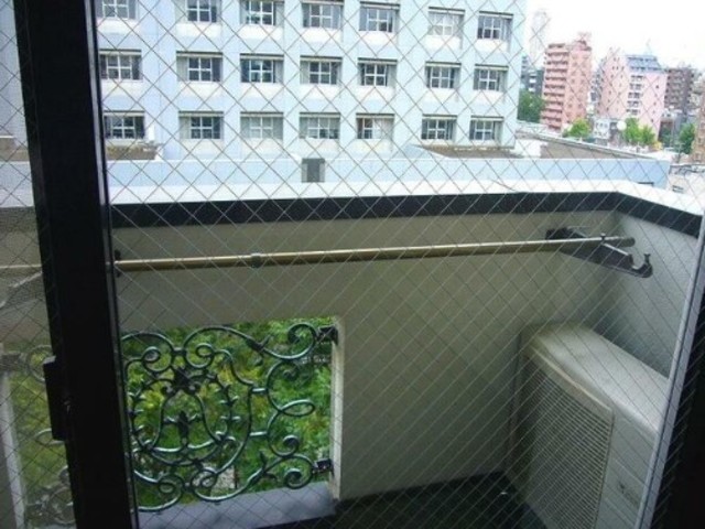 バルコニー　バルコニーあります