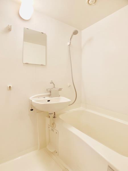 バス・シャワールーム　バス※別部屋参考写真