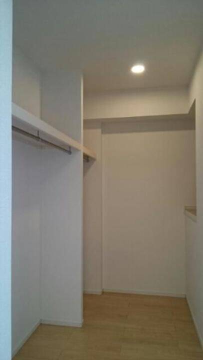 収納　ウォークインクローゼット