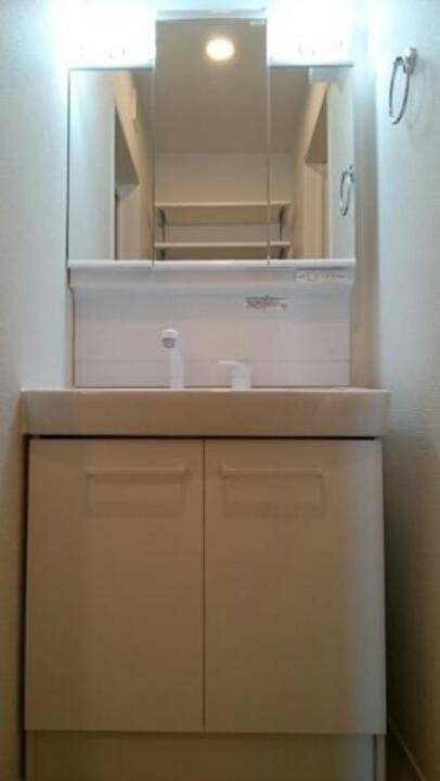 洗面設備　洗面所