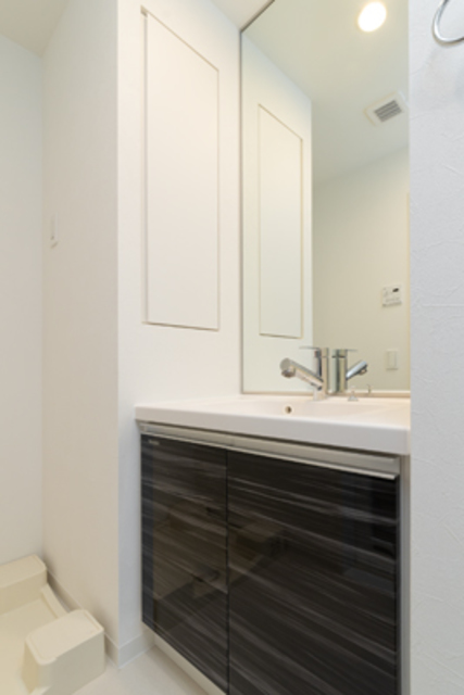 洗面設備　※写真は同タイプ住戸です。