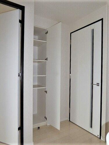 その他設備　■洋室にある収納