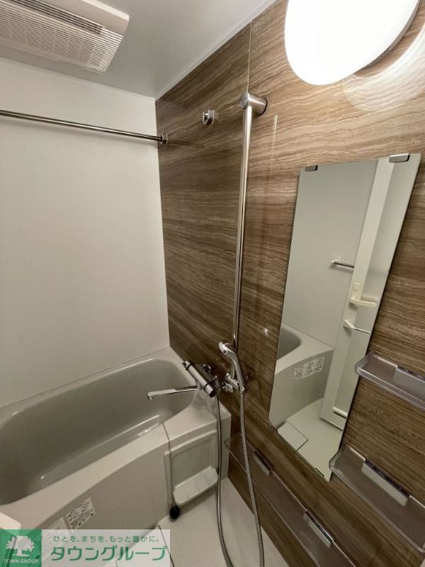 バス・シャワールーム　洗面