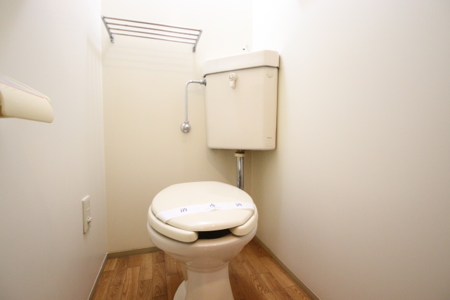 トイレ　別室の参考写真です。※現況優先