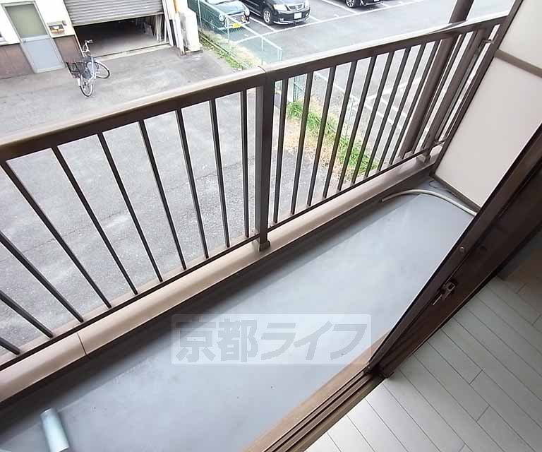 バルコニー　西向きのバルコニーです。